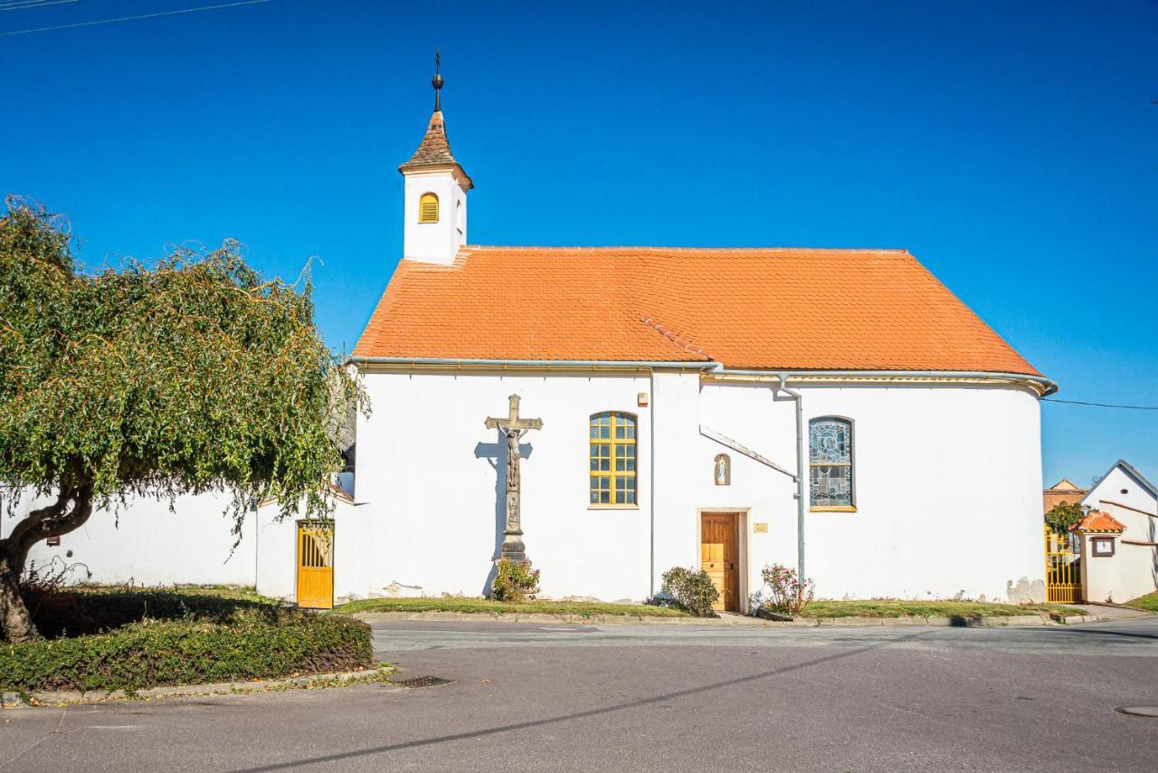 Althansky Hostinec Znojmo Exterior photo