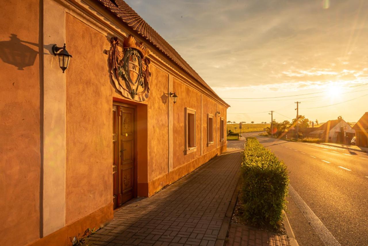 Althansky Hostinec Znojmo Exterior photo